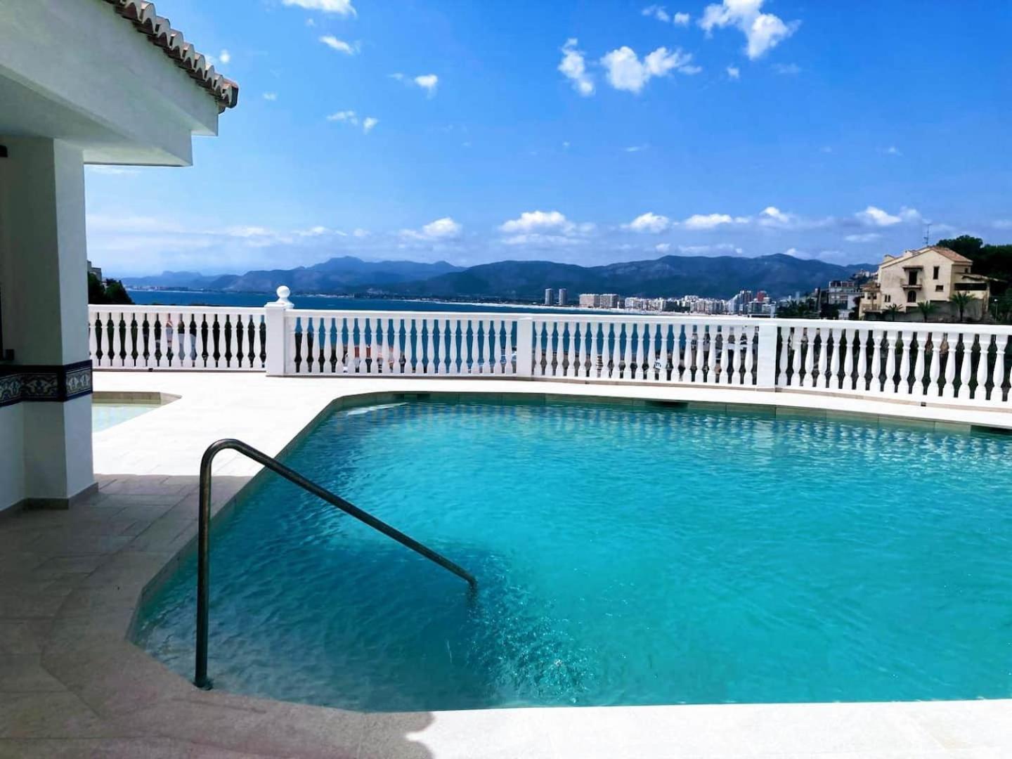 Royal Beach - Appartment With Sea View & Terrace Faro de Cullera Dış mekan fotoğraf