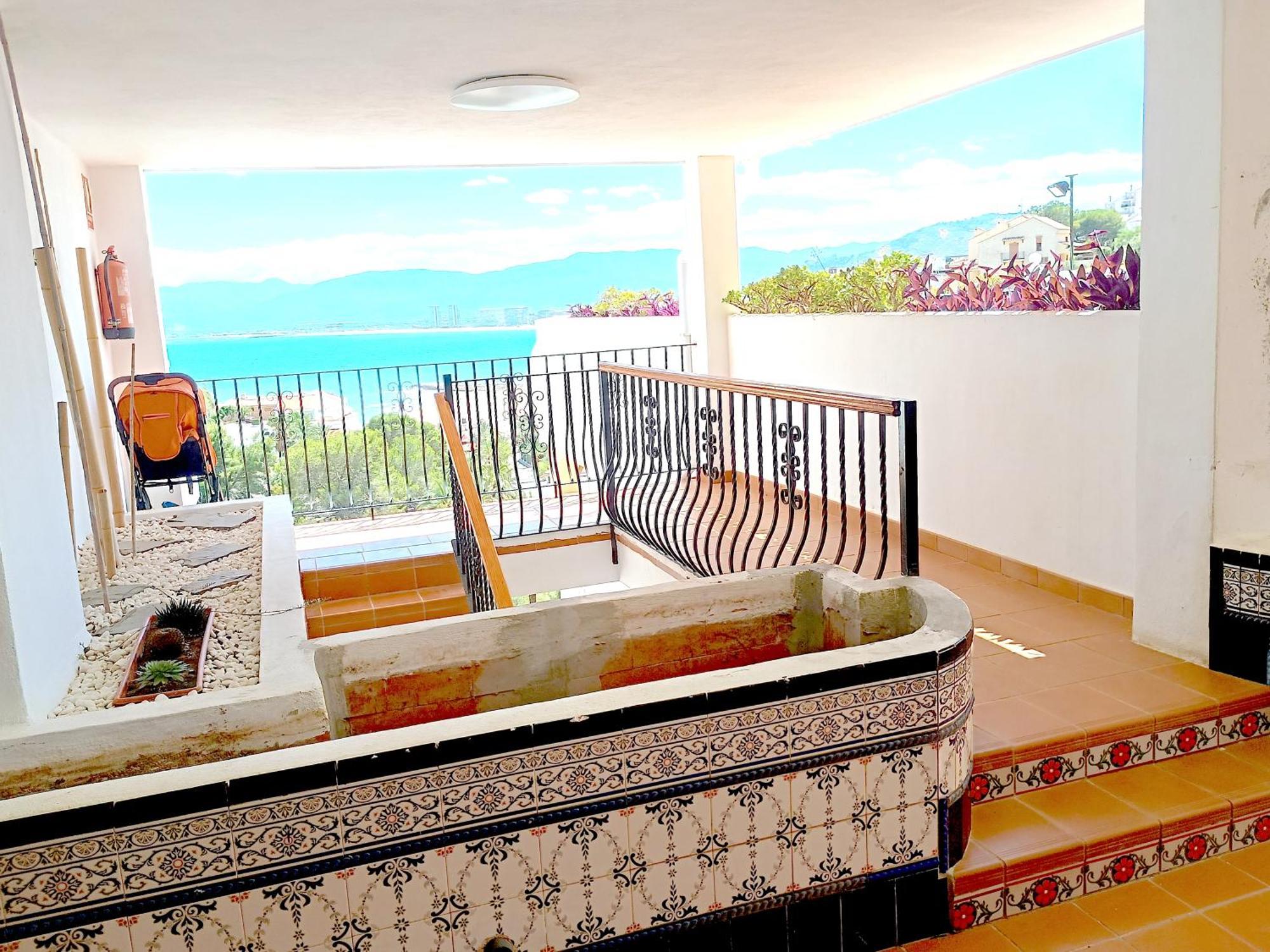Royal Beach - Appartment With Sea View & Terrace Faro de Cullera Dış mekan fotoğraf